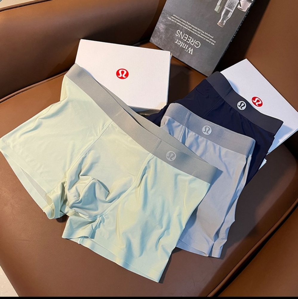 Lululemon men’s four Cornered 3 Pack bundle size M